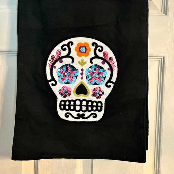 Halloween Table Runner- NWT - Picture 1 of 7
